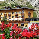 Otel Le Miramonti Restaurant & Wellness 4*